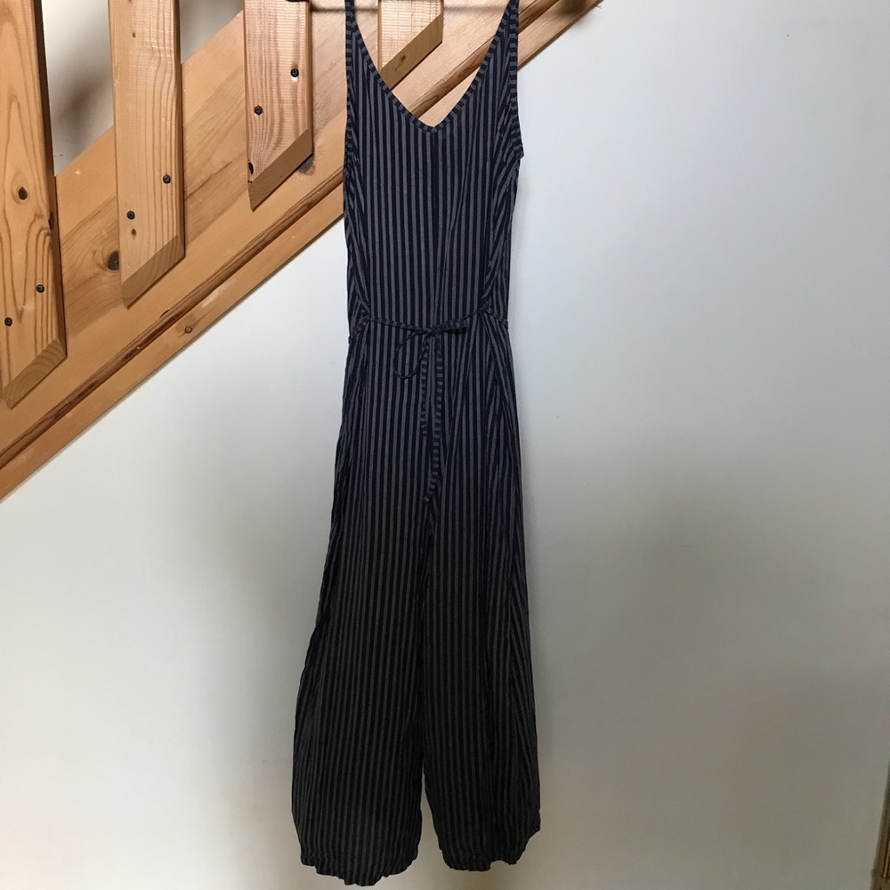Small wide legged jumpsuit